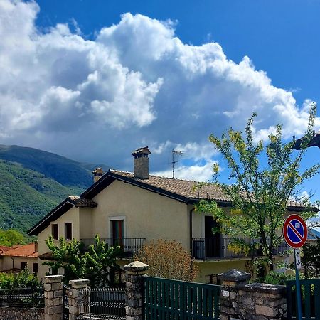 A Due Passi Dai Lupi Villa Civitella Alfedena Exterior foto