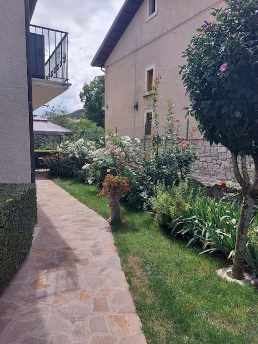 A Due Passi Dai Lupi Villa Civitella Alfedena Exterior foto