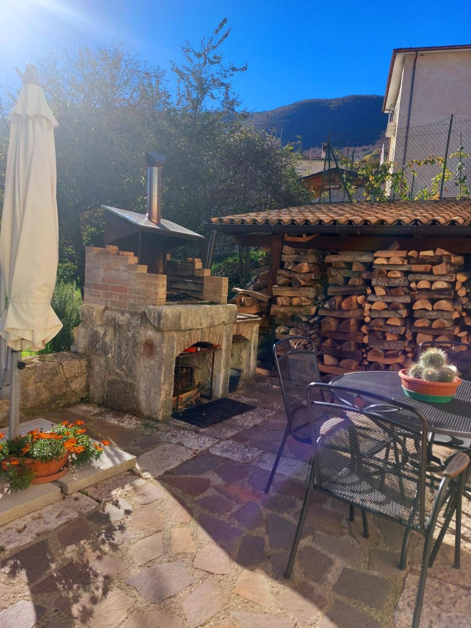 A Due Passi Dai Lupi Villa Civitella Alfedena Exterior foto